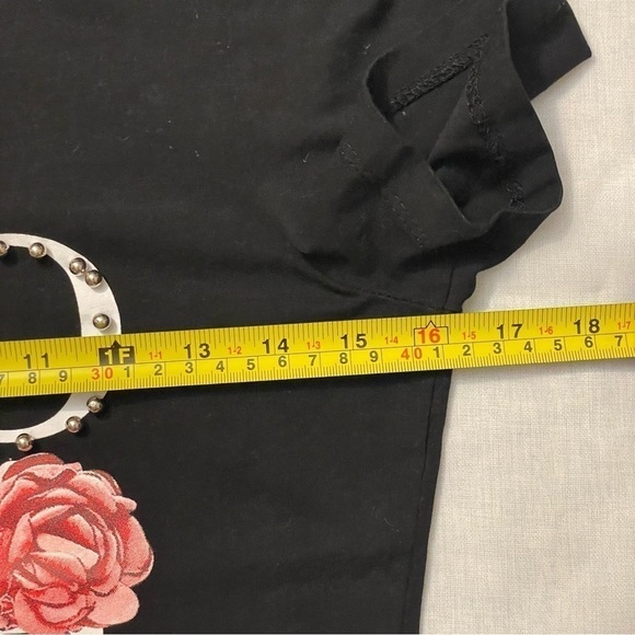 MAYBE Wang black top with love forever heart printed on front size small - Picture 7 of 10